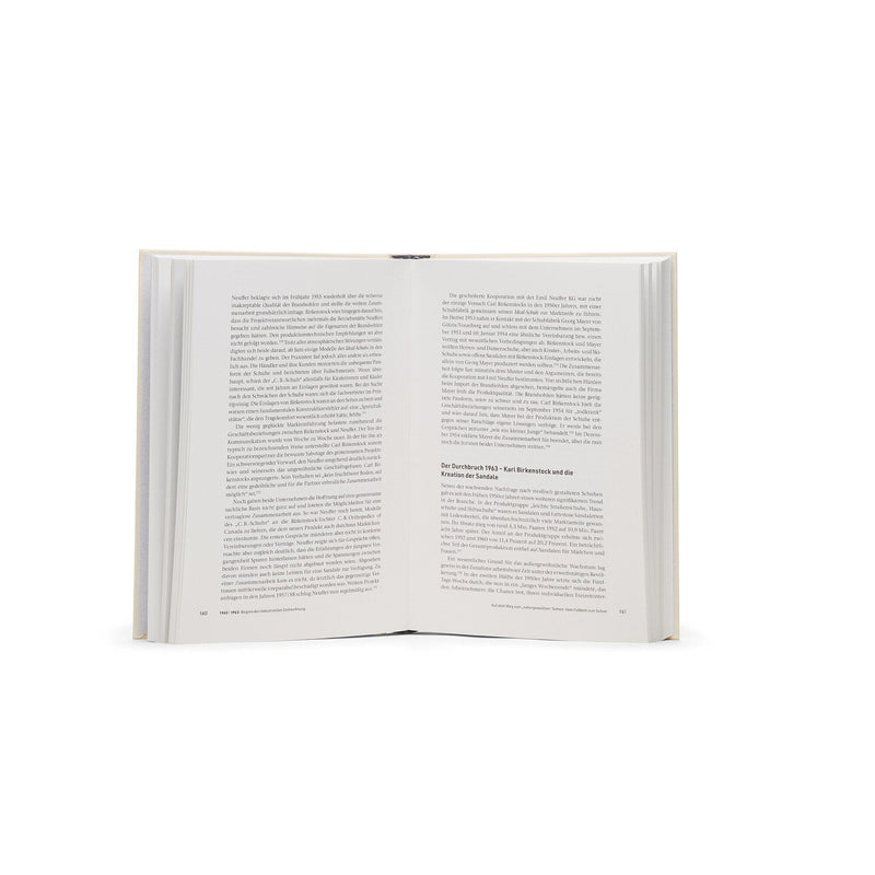 Book BS Corporate History DE Paper Linen White